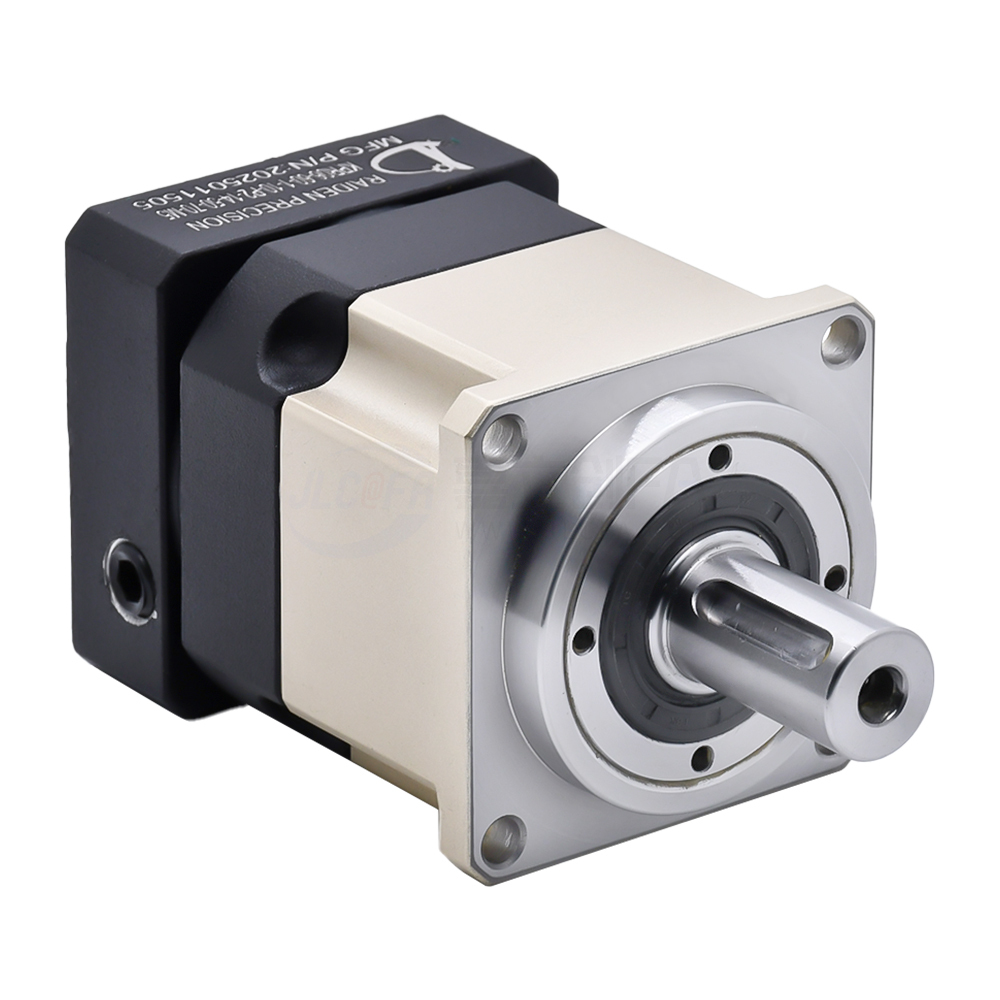 精密型通用行星减速机  60尺寸 方法兰方形机身 P2精度 速比10 法兰14-50-70-M5