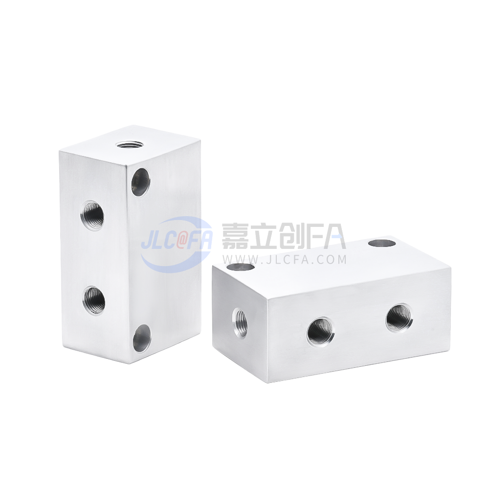 连接块 气压 十字形 侧端面贯穿 螺径相同 连接块 气压 十字形 侧端面贯穿 螺径相同